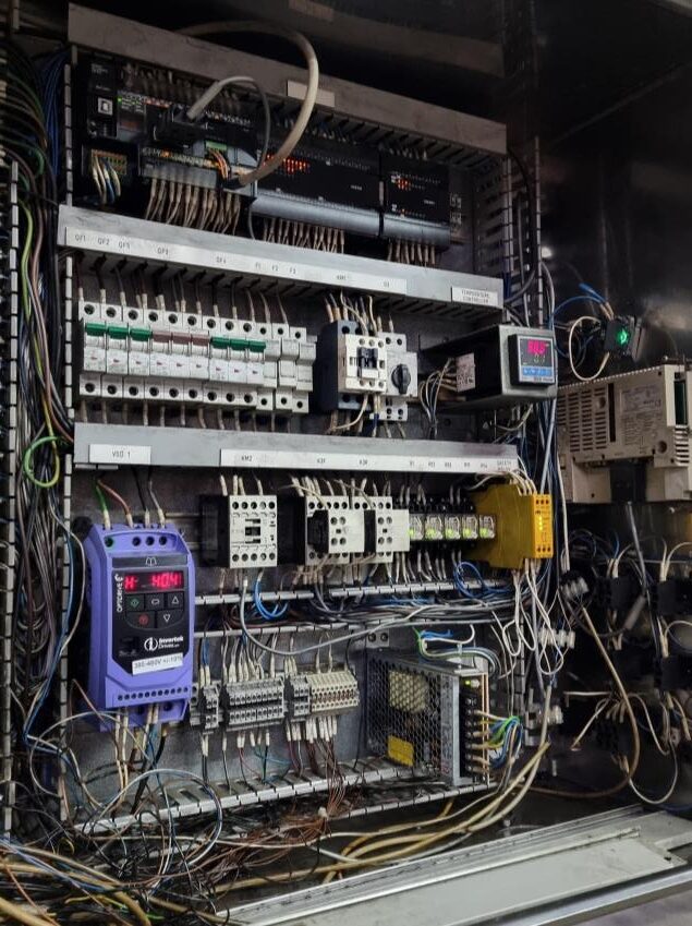 Control System Upgrade for Existing Oil Filling Machine project image 1